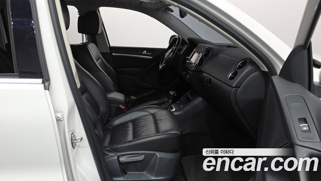 Volkswagen Tiguan 2.0 TDI  Premium 5N 2014 — фото 11
