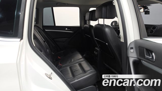 Volkswagen Tiguan 2.0 TDI  Premium 5N 2014 — фото 12
