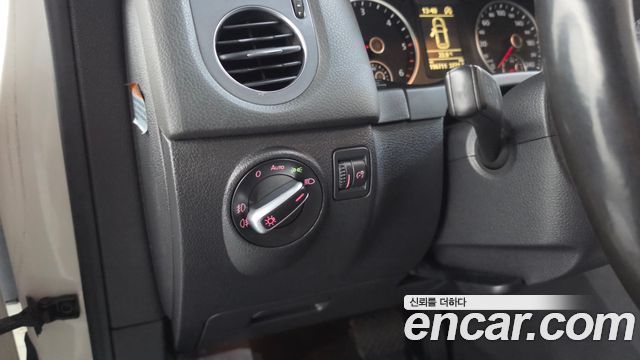 Volkswagen Tiguan 2.0 TDI  Premium 5N 2014 — фото 16