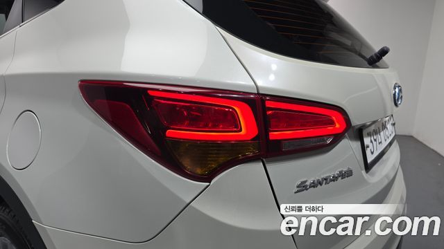Hyundai Santa Fe The Prime Diesel 2.0 2WD Modern 2016 — фото 29