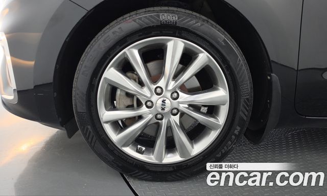Kia Carnival 9-Seater Prstige 2019 — фото 5