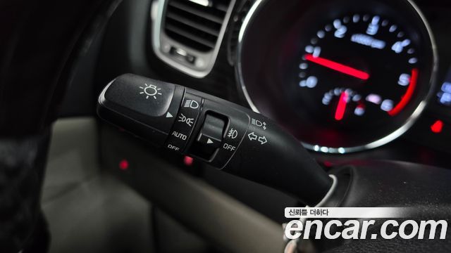 Kia Carnival 9-Seater Prstige 2019 — фото 30
