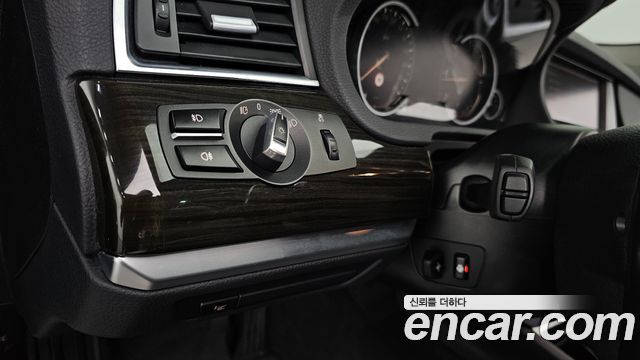 BMW 5 Series GT (F07) GT ED Edition 2016 — фото 19