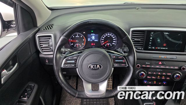 Kia Sportage The Bold Diesel 2.0 2WD Prestige 2020 — фото 13