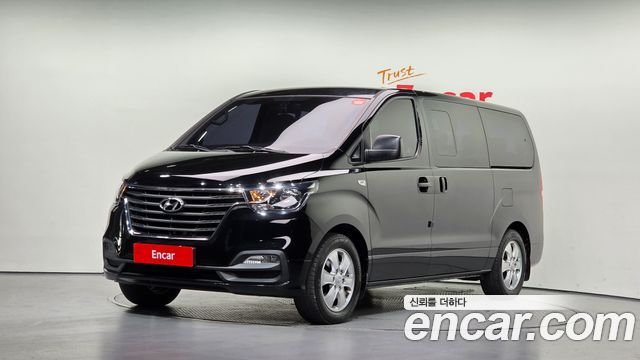 Hyundai Grand Starex Wagon 12-Seater Smart