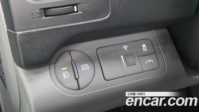 Hyundai Grand Starex Wagon 12-Seater Smart 2018 — фото 13