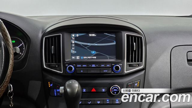 Hyundai Grand Starex Wagon 12-Seater Smart 2018 — фото 16