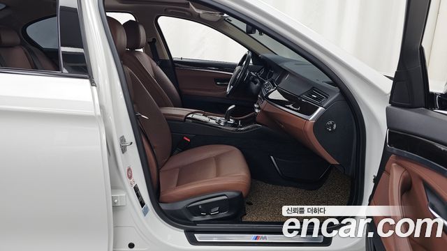 BMW 5 Series (F10) 528i M Aero Dynamic 2016 — фото 11