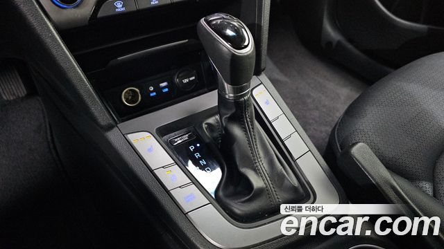 Hyundai Avante (AD) 1.6 GDI Smart 2017 — фото 9