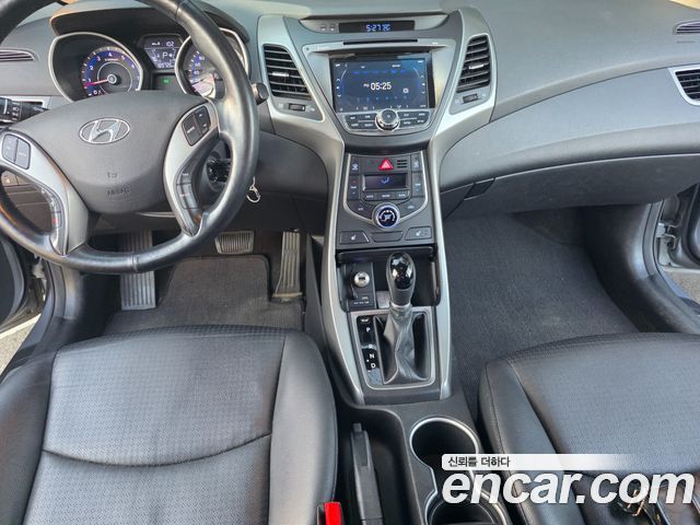 Hyundai Avante 1.6 GDi Smart Standard 2014 — фото 6