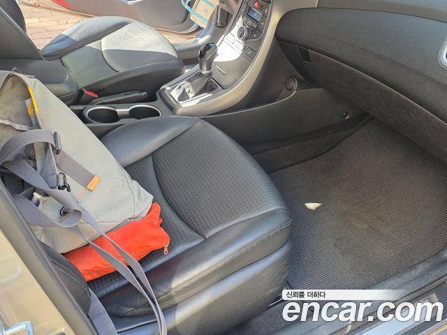 Hyundai Avante 1.6 GDi Smart Standard 2014 — фото 16