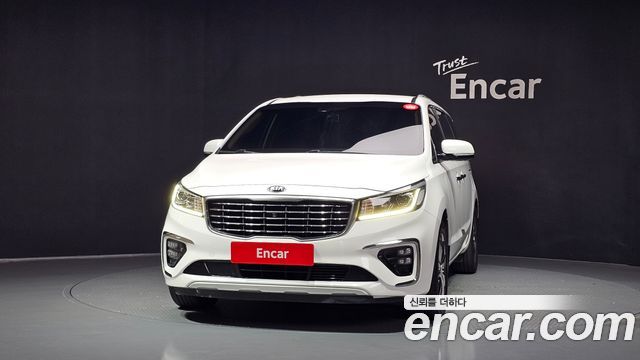 Kia Carnival 9-Seater Noblesse 2019 — фото 3