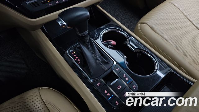 Kia Carnival 9-Seater Noblesse 2019 — фото 9