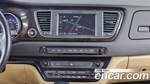 Kia Carnival 9-Seater Noblesse 2019 — фото 14