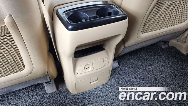 Kia Carnival 9-Seater Noblesse 2019 — фото 18