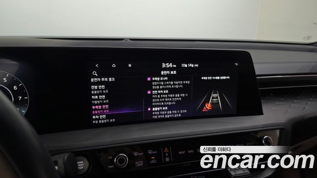 Kia K8 2.5 Gasoline 2WD Noblesse 2023 — фото 15