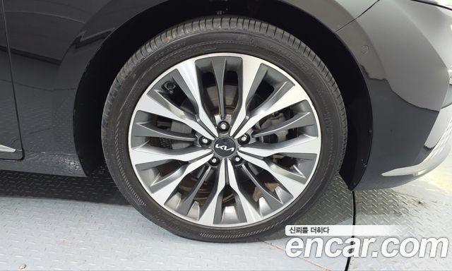 Kia K8 2.5 Gasoline 2WD Noblesse 2023 — фото 21