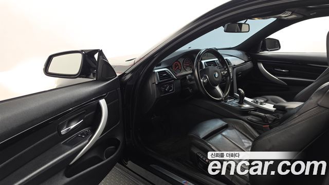 BMW 4 Series (F32) 428i M Sport Coupe 2015 — фото 10