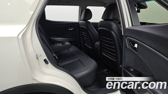 KG Mobility (SsangYong) Very New Tivoli Gasoline 1.5 2WD V3 2022 — фото 12