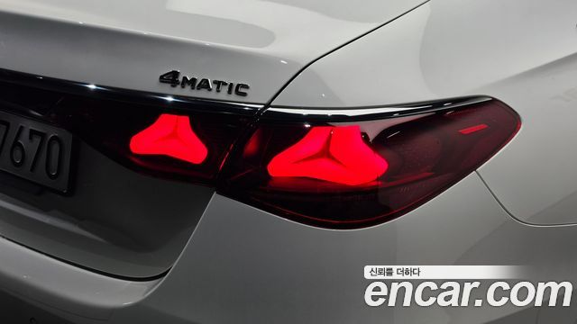 Mercedes-Benz E-Class (W214) E200 Avantgarde 2024 — фото 23