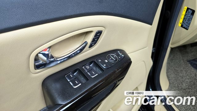 Kia Carnival 9-Seater Noblesse Special 2019 — фото 18