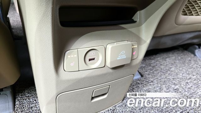 Kia Carnival 9-Seater Noblesse Special 2019 — фото 19