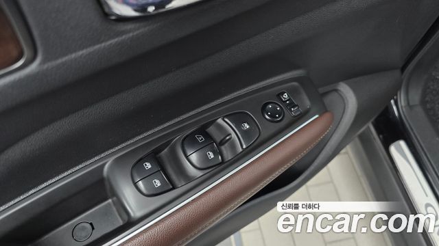 Renault Korea QM6 2.0 LPe RE Signature 2WD 2020 — фото 33