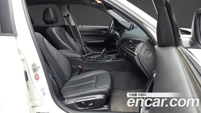 BMW 1 Series (F20) 118d Urban Pack1 5Dr 2014 — фото 11