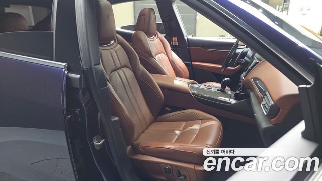 Maserati Levante 3.0 Diesel AWD 2018 — фото 26
