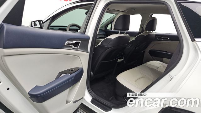 Kia Sportage Hybrid (V) Nobleless 2WD 2023 — фото 26