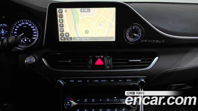 Hyundai Grandeur (IG) 3.0 Exclusive 2018 — фото 16