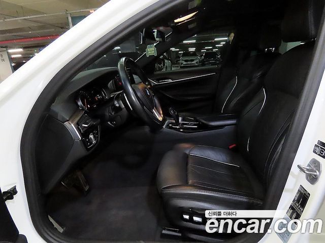 BMW 5 Series (G30) 520d M Sport Package Plus 2017 — фото 15