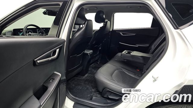 Kia EV6 Long Range Air 2022 — фото 12