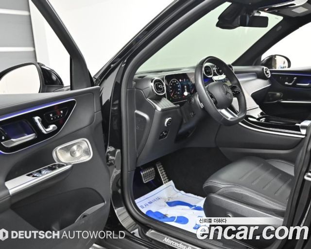 Mercedes-Benz GLC-Class (X254) GLC300 4MATIC AMG Line 2024 — фото 15