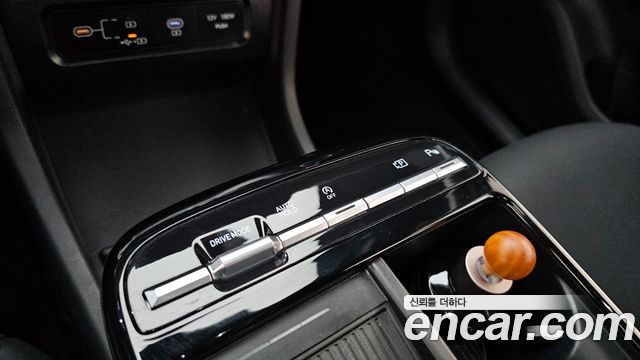 Hyundai Tucson (NX4) Gasoline 1.6 Turbo 2WD Premium 2026 — фото 29
