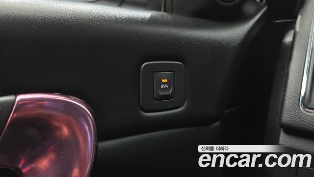 Renault Korea SM7 Nova LPLI 2.0 LPe Disabled 2016 — фото 18