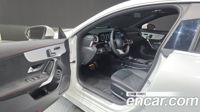 Mercedes-Benz CLA-Class (C118) CLA250 4MATIC 2024 — фото 10