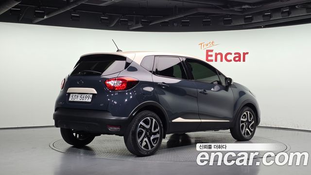 Renault Korea QM3 RE 2016 — фото 2