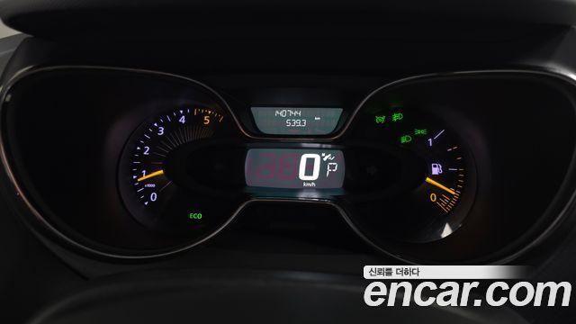 Renault Korea QM3 RE 2016 — фото 8