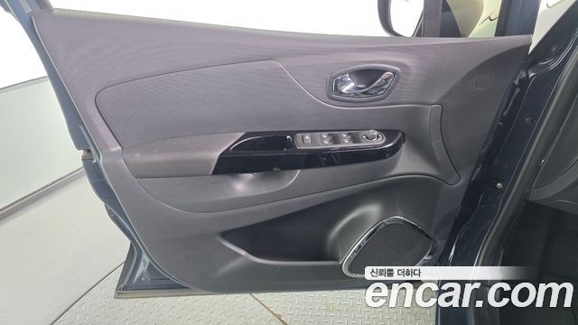 Renault Korea QM3 RE 2016 — фото 24