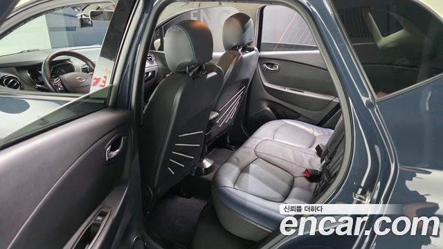 Renault Korea QM3 RE 2016 — фото 26