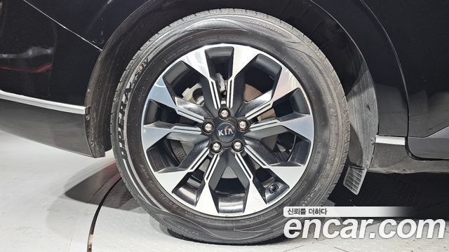Kia Carnival (IV) Gasoline 9-Seater Hi-Limousine Signature 2021 — фото 5