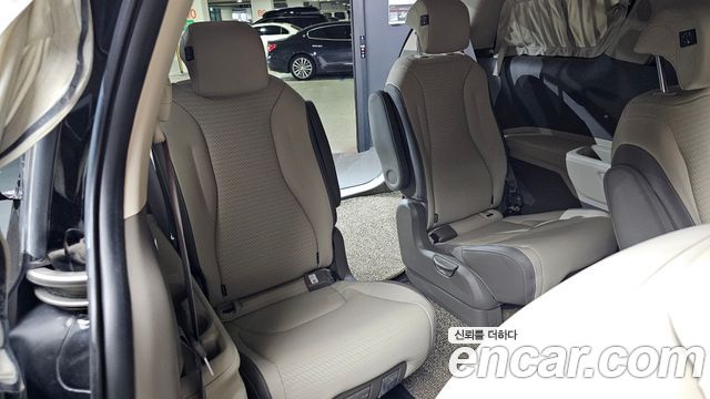 Kia Carnival (IV) Gasoline 9-Seater Hi-Limousine Signature 2021 — фото 13