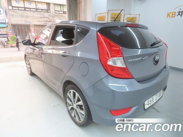 Hyundai Accent (New) Diesel WIT 1.6 VGT Modern 2014 — фото 3