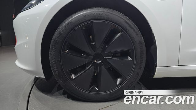 Tesla Model 3 Long Range AWD 2024 — фото 5