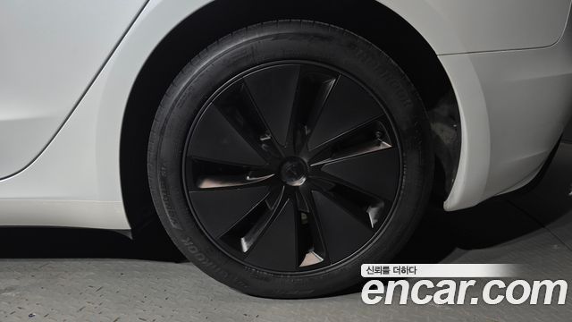Tesla Model 3 Long Range AWD 2024 — фото 21