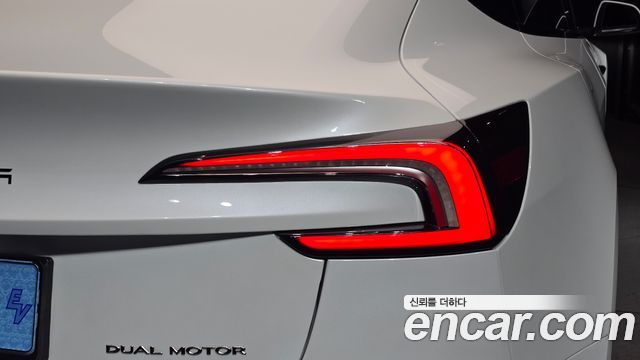 Tesla Model 3 Long Range AWD 2024 — фото 23
