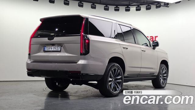 Cadillac Escalade (V) 6.2 Sports Platinum 2022 — фото 2