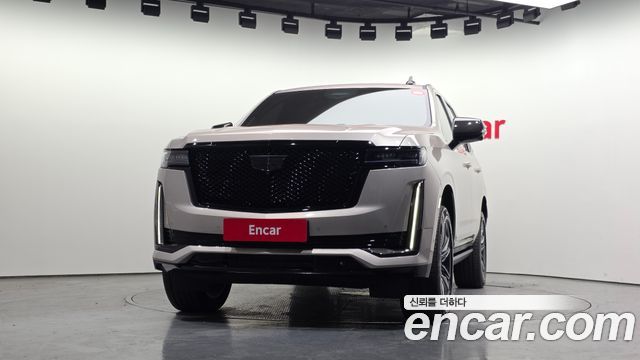 Cadillac Escalade (V) 6.2 Sports Platinum 2022 — фото 3