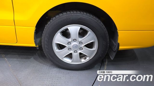 Hyundai Grand Starex School Bus LPi 2021 — фото 21